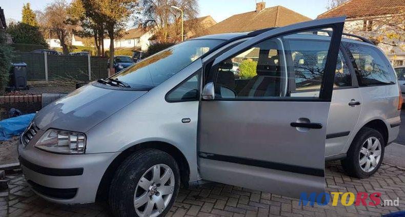 2006' Volkswagen Sharan photo #1