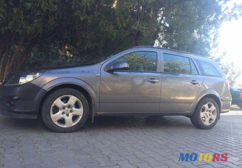 2006' Opel Astra photo #1