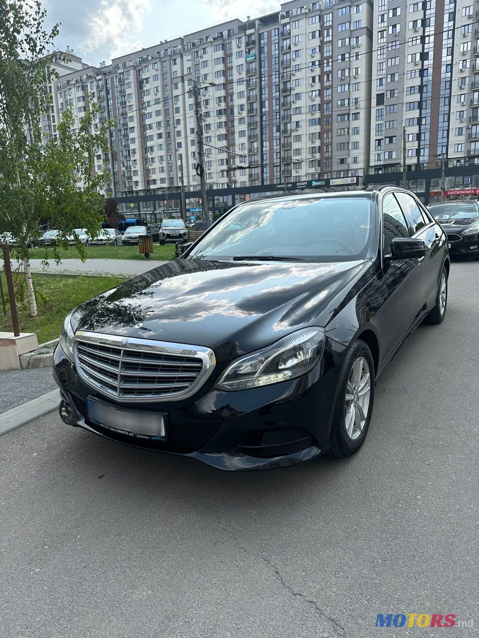 2014' Mercedes-Benz E-Class photo #3