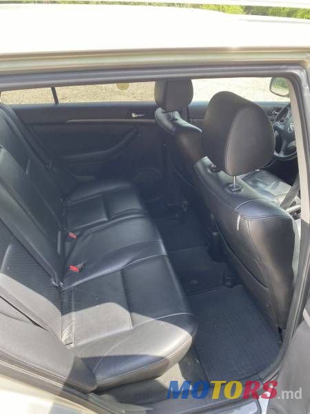 2007' Toyota Avensis photo #5