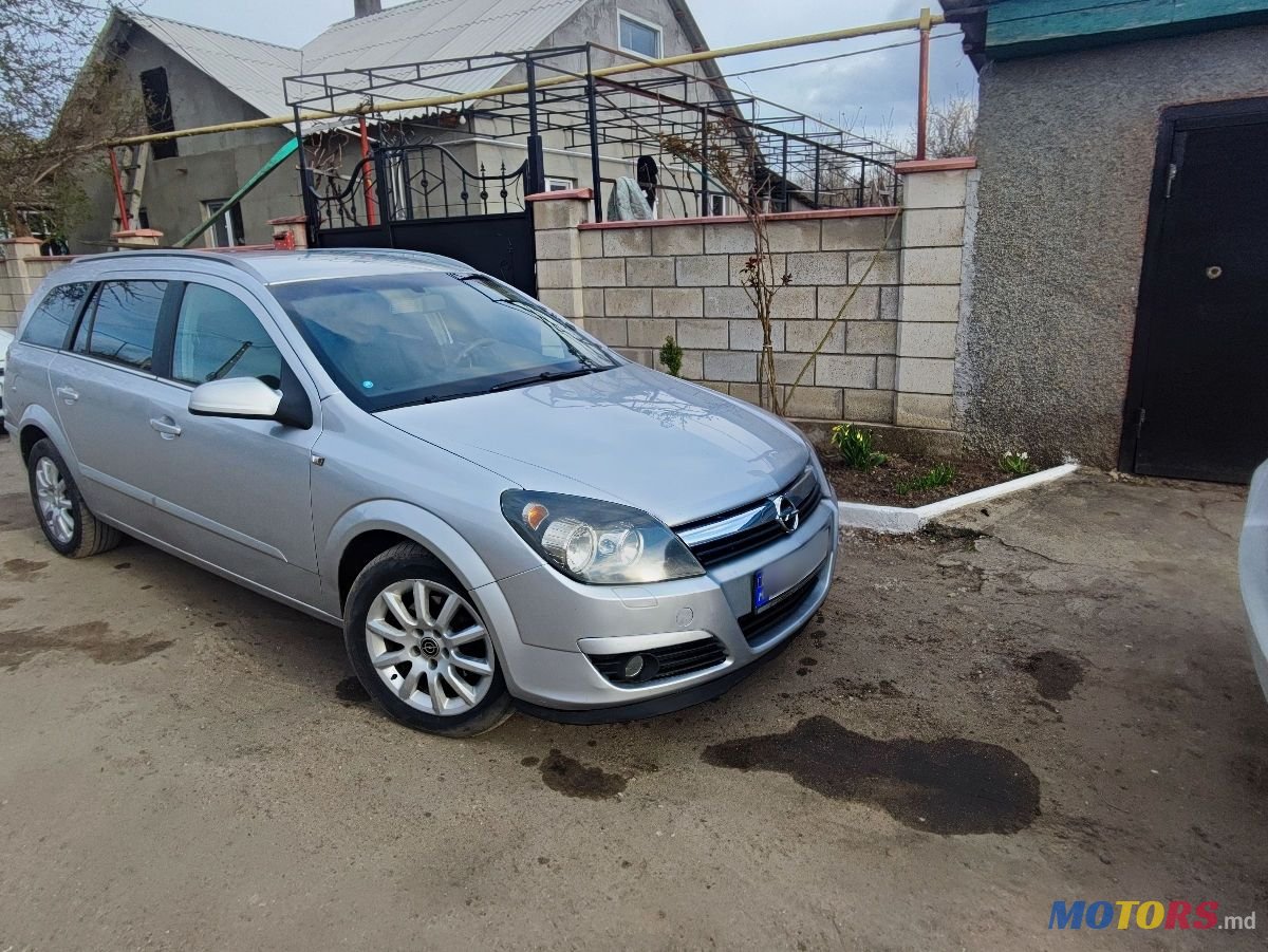 2007' Opel Astra photo #2