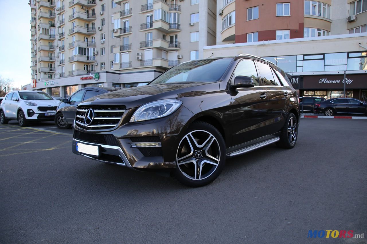 2015' Mercedes-Benz M Класс photo #1