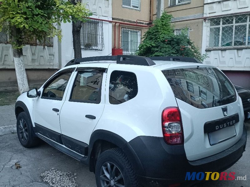 2015' Dacia Duster photo #2