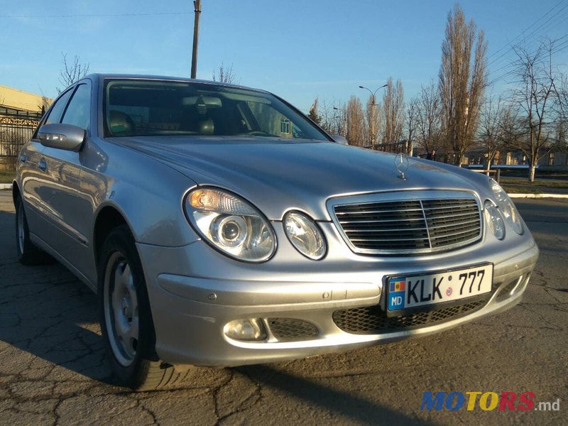 2005' Mercedes-Benz E200 photo #1