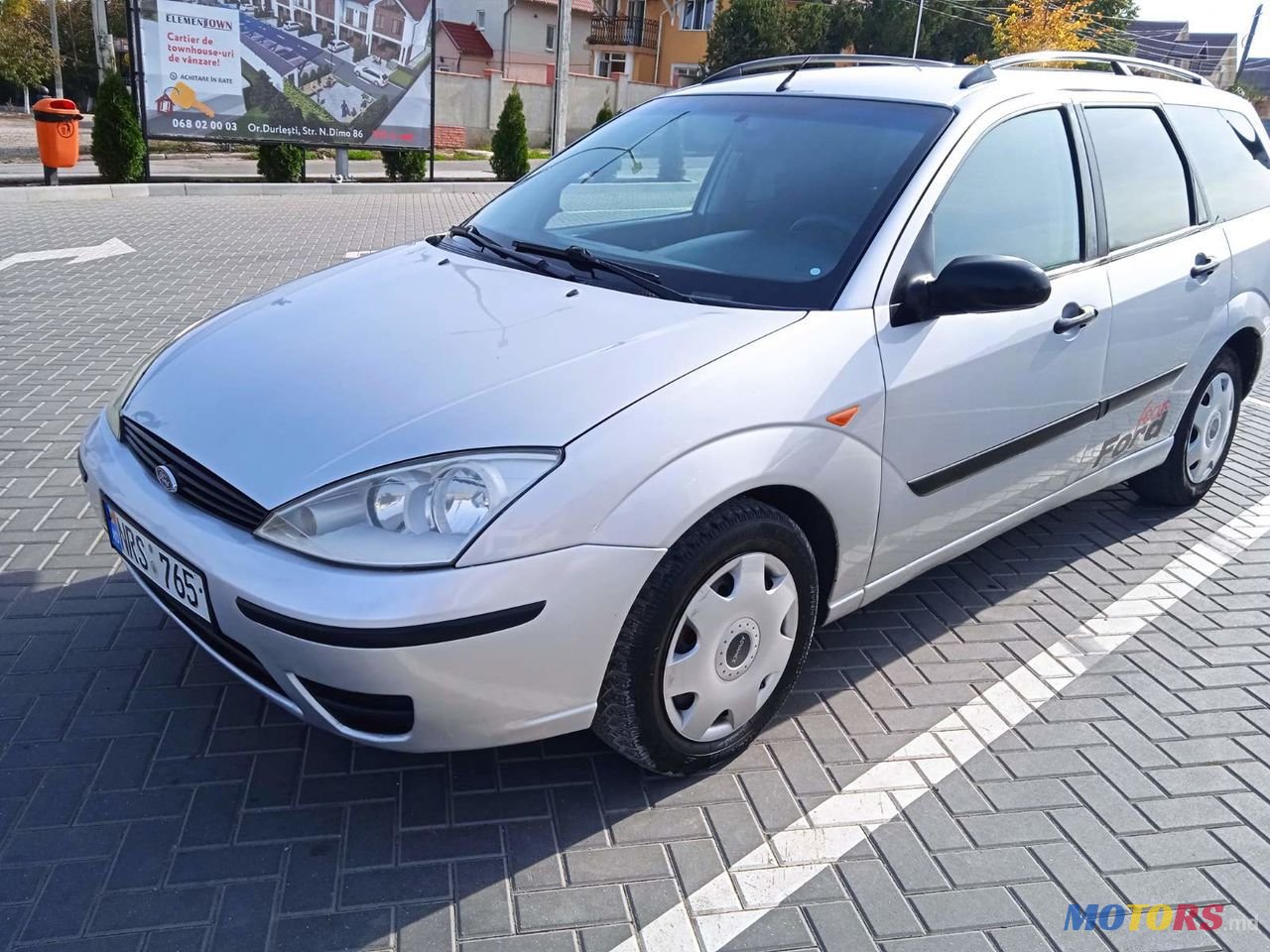 2002' Ford Focus photo #2