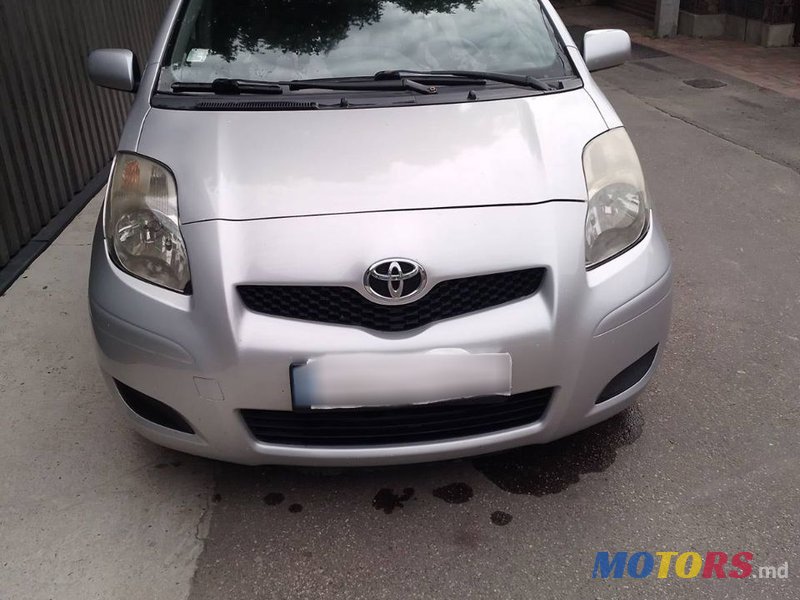 2009' Toyota Yaris photo #1