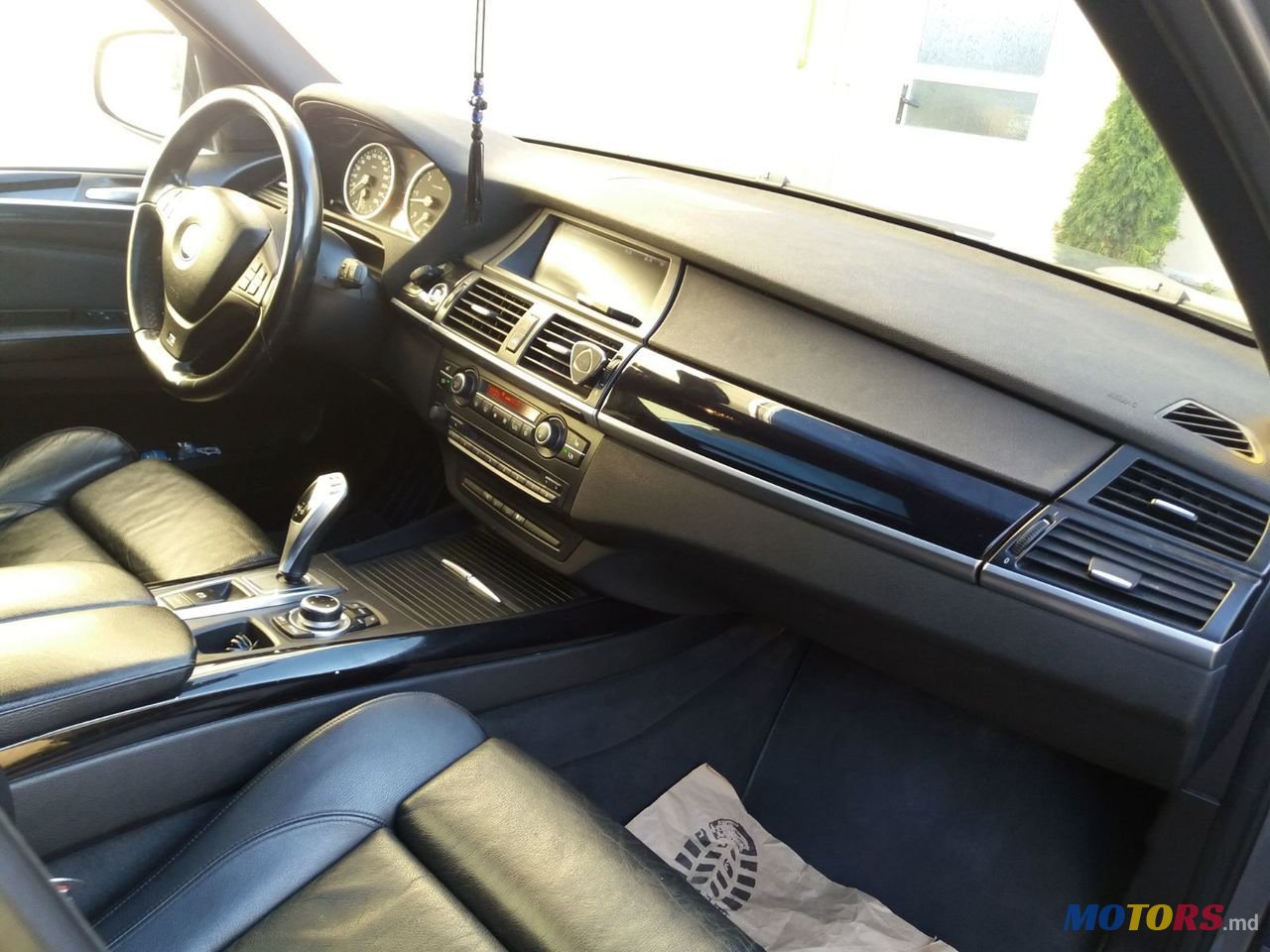 2011' BMW X5 photo #5