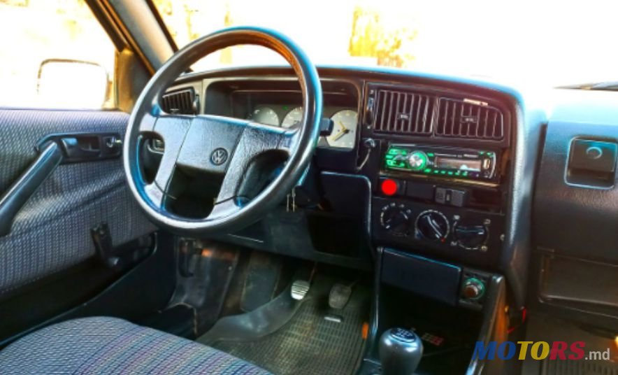 1992' Volkswagen Passat photo #1