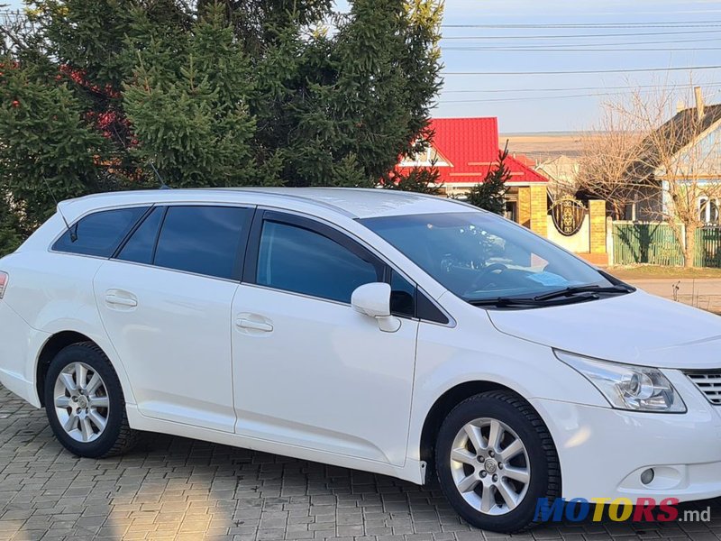 2011' Toyota Avensis photo #5