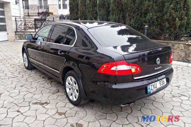 2011' Skoda Superb photo #1
