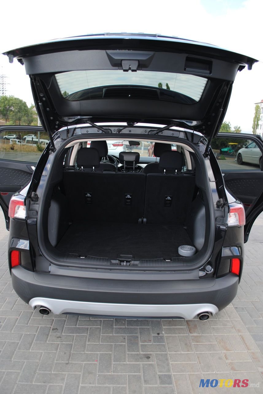 2020' Ford Escape photo #6