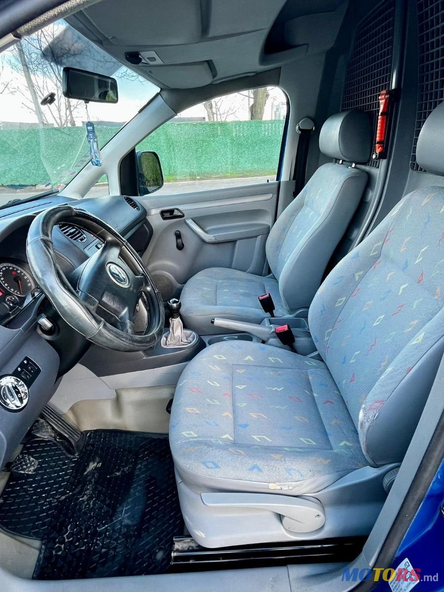 2004' Volkswagen Caddy photo #2