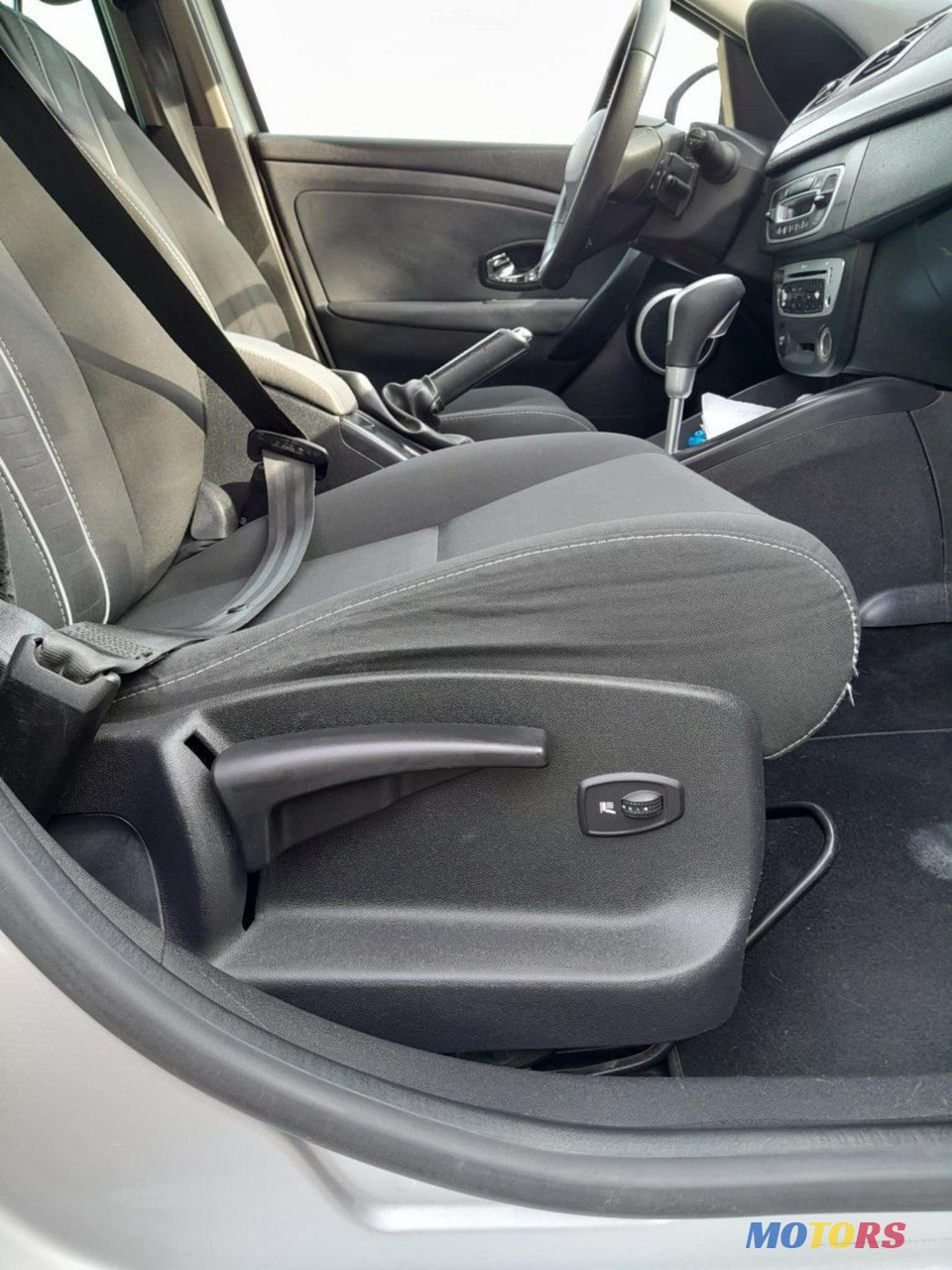 2013' Renault Megane photo #5