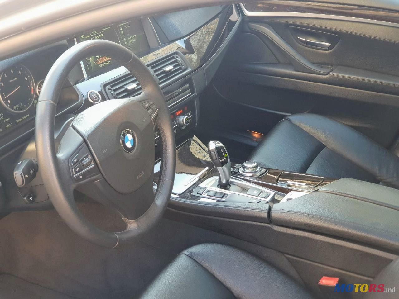 2013' BMW 528 photo #4