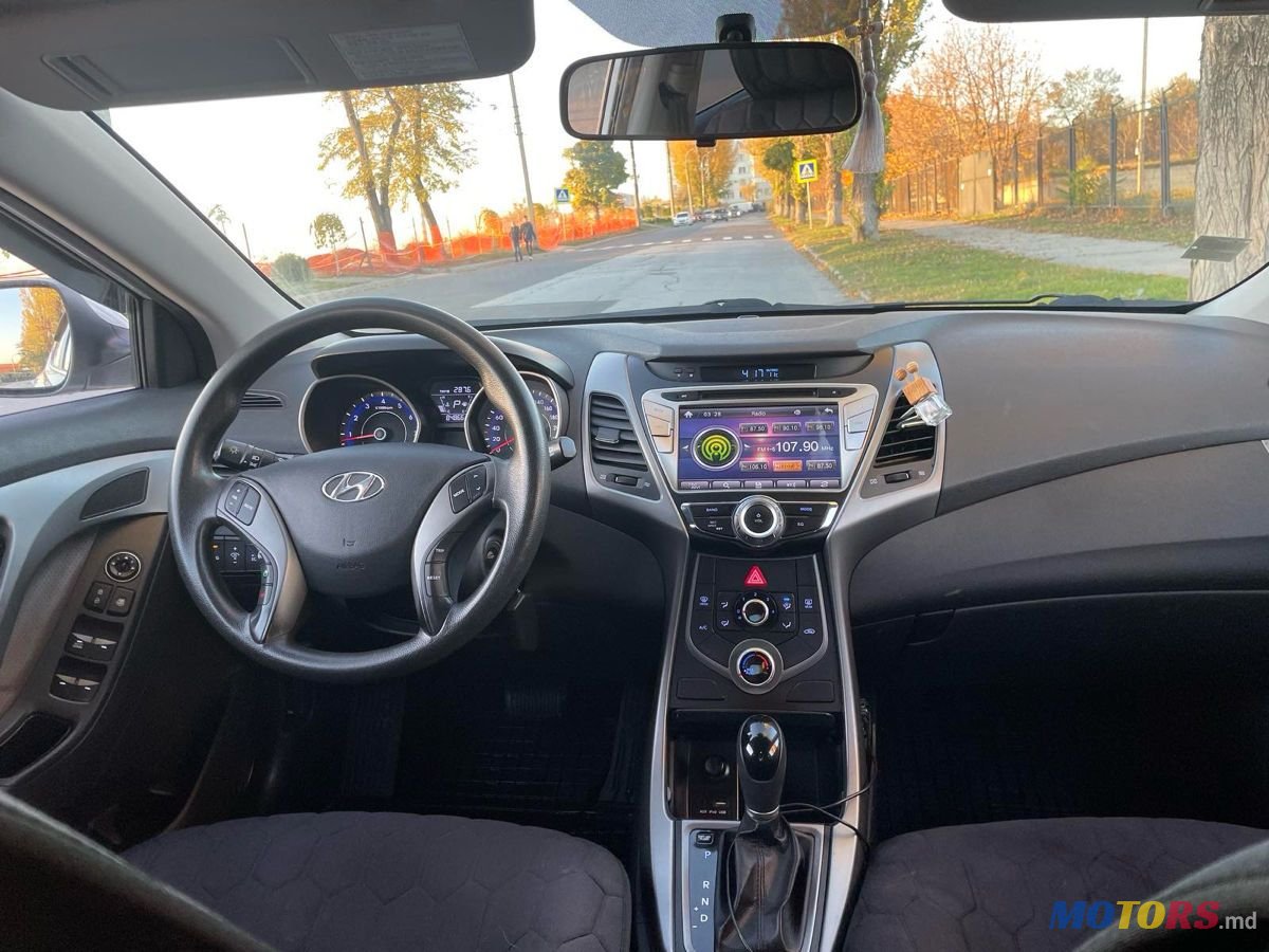 2014' Hyundai Elantra photo #4