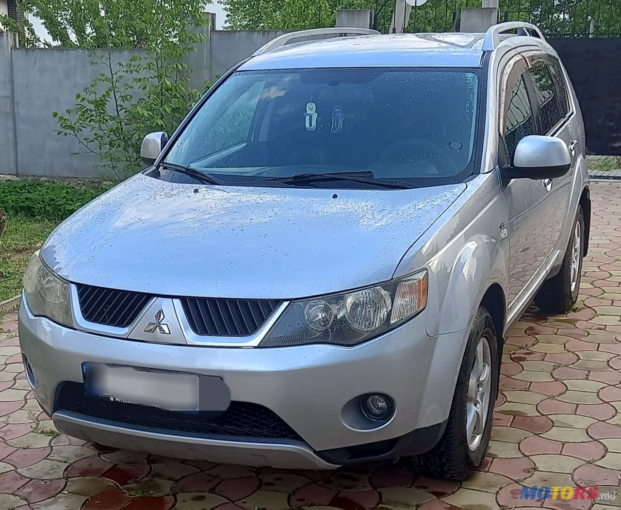 2008' Mitsubishi Outlander photo #1