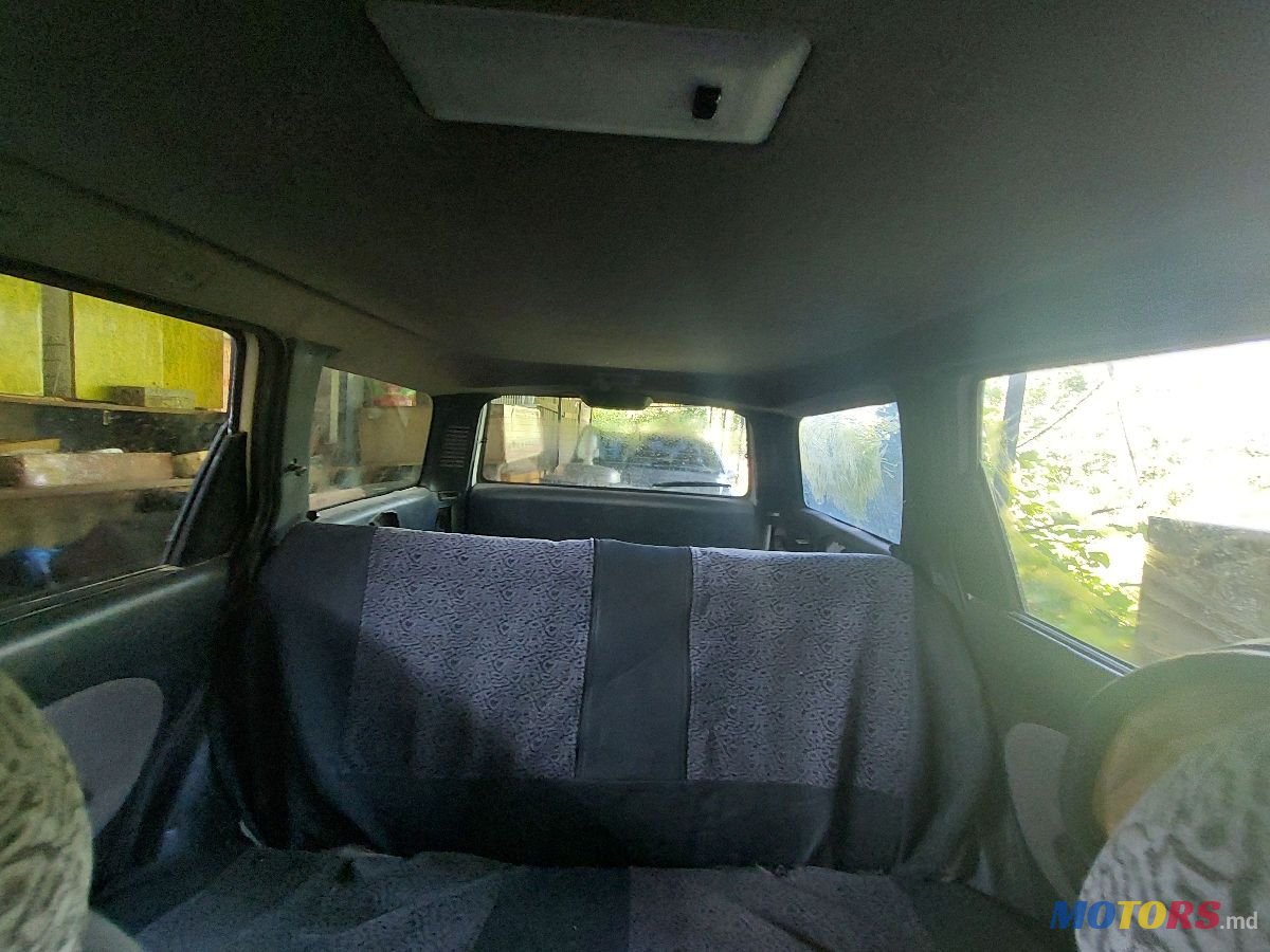 1995' Ford Escort photo #5