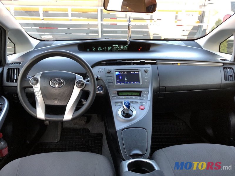 2015' Toyota Prius photo #6