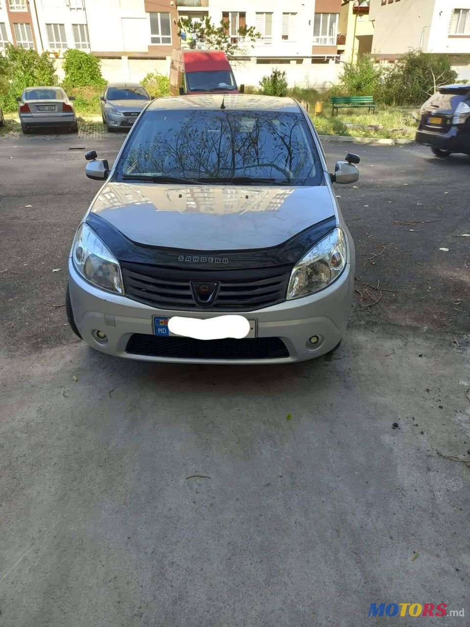 2008' Dacia Sandero photo #2