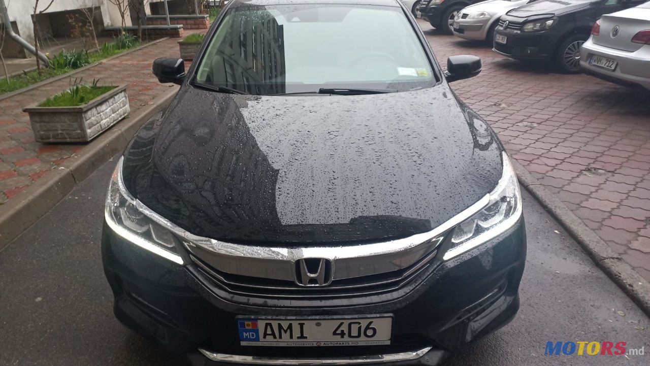2017' Honda Accord photo #3