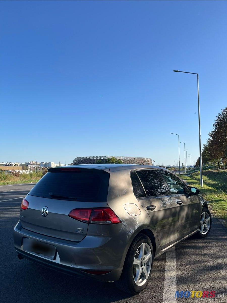 2013' Volkswagen Golf photo #5