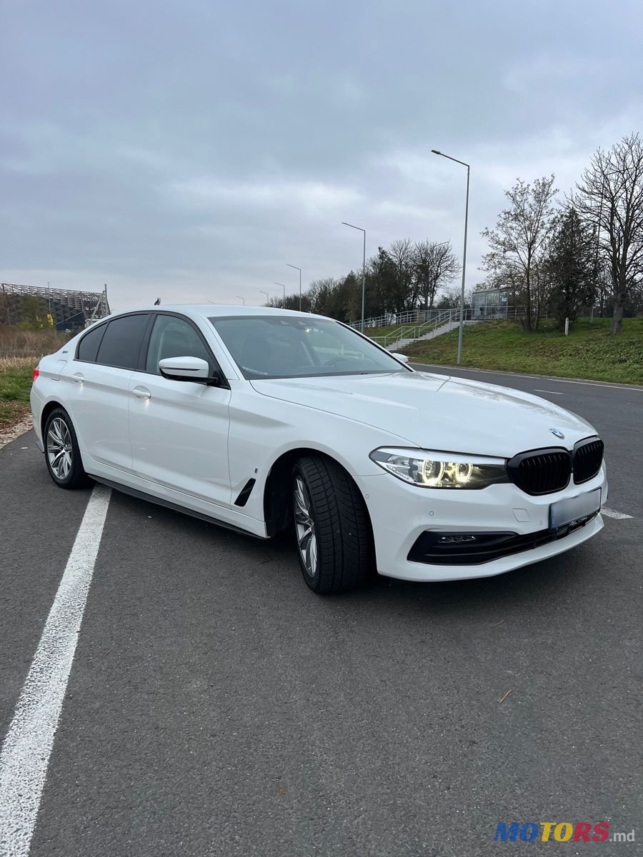 2019' BMW 5 Series photo #1