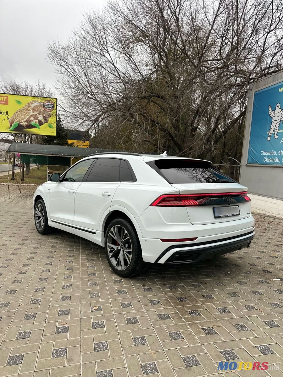 2022' Audi Q8 photo #3