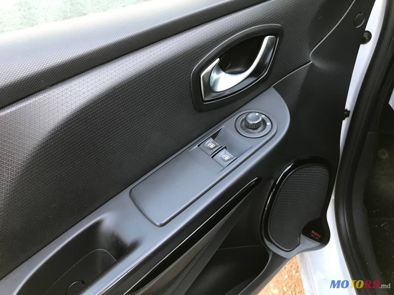 2015' Renault Clio 4 photo #4