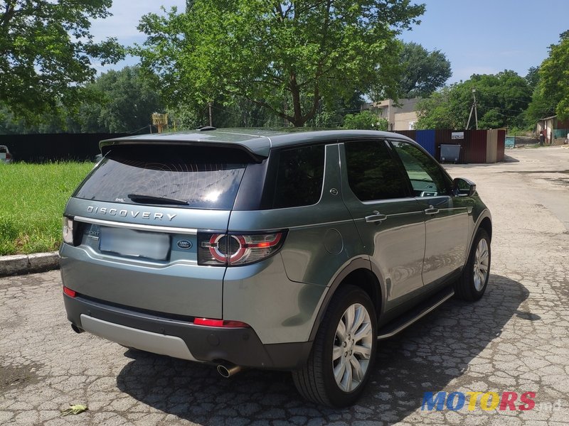 2015' Land Rover Discovery Sport photo #4