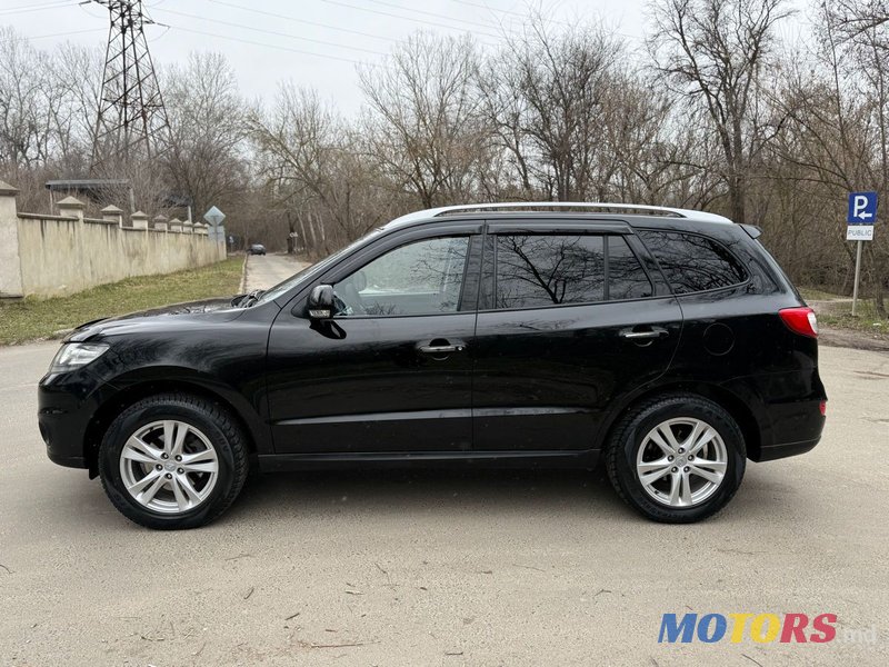 2010' Hyundai Santa Fe photo #4