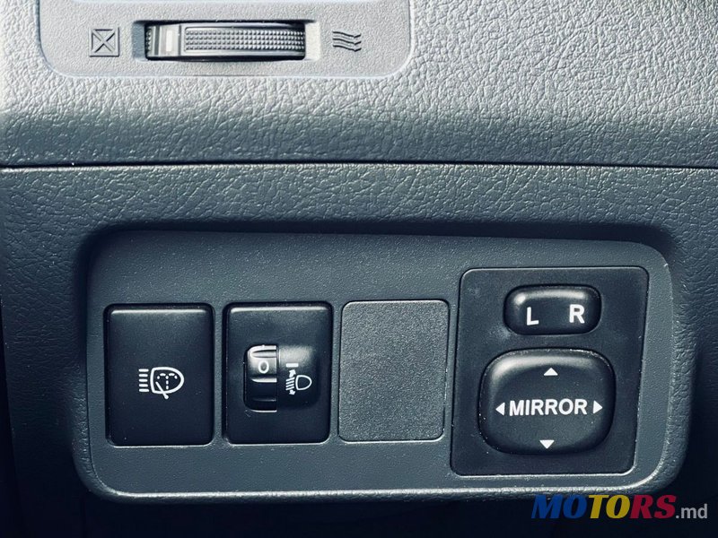 2008' Toyota Corolla photo #2
