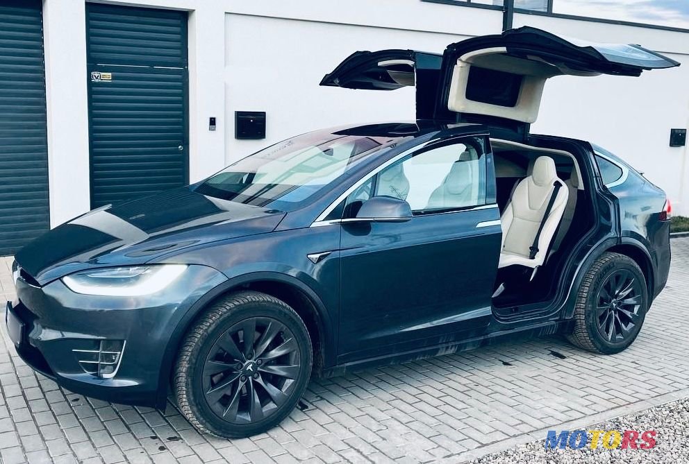 2018' Tesla Model X photo #3
