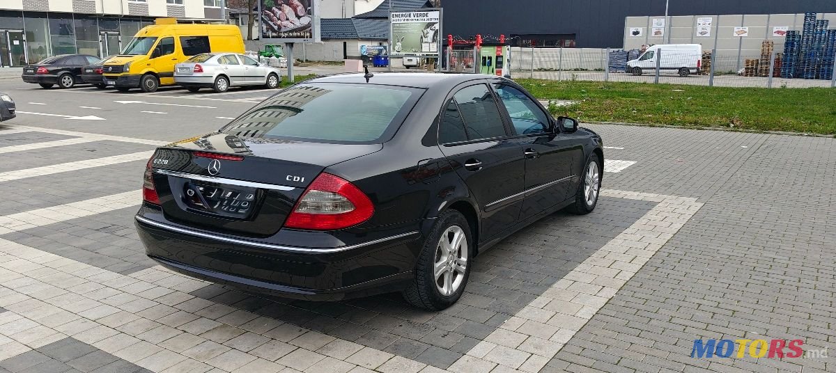 2007' Mercedes-Benz E-Class photo #4