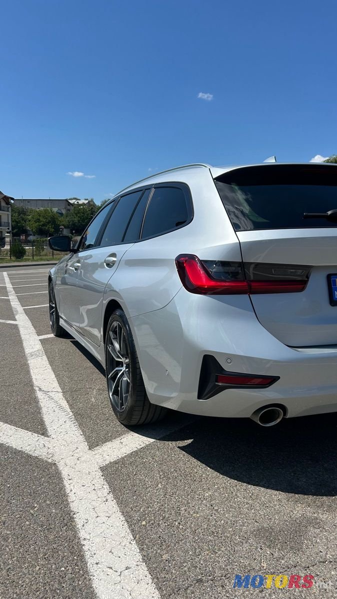 2019' BMW 3 Series Touring photo #6