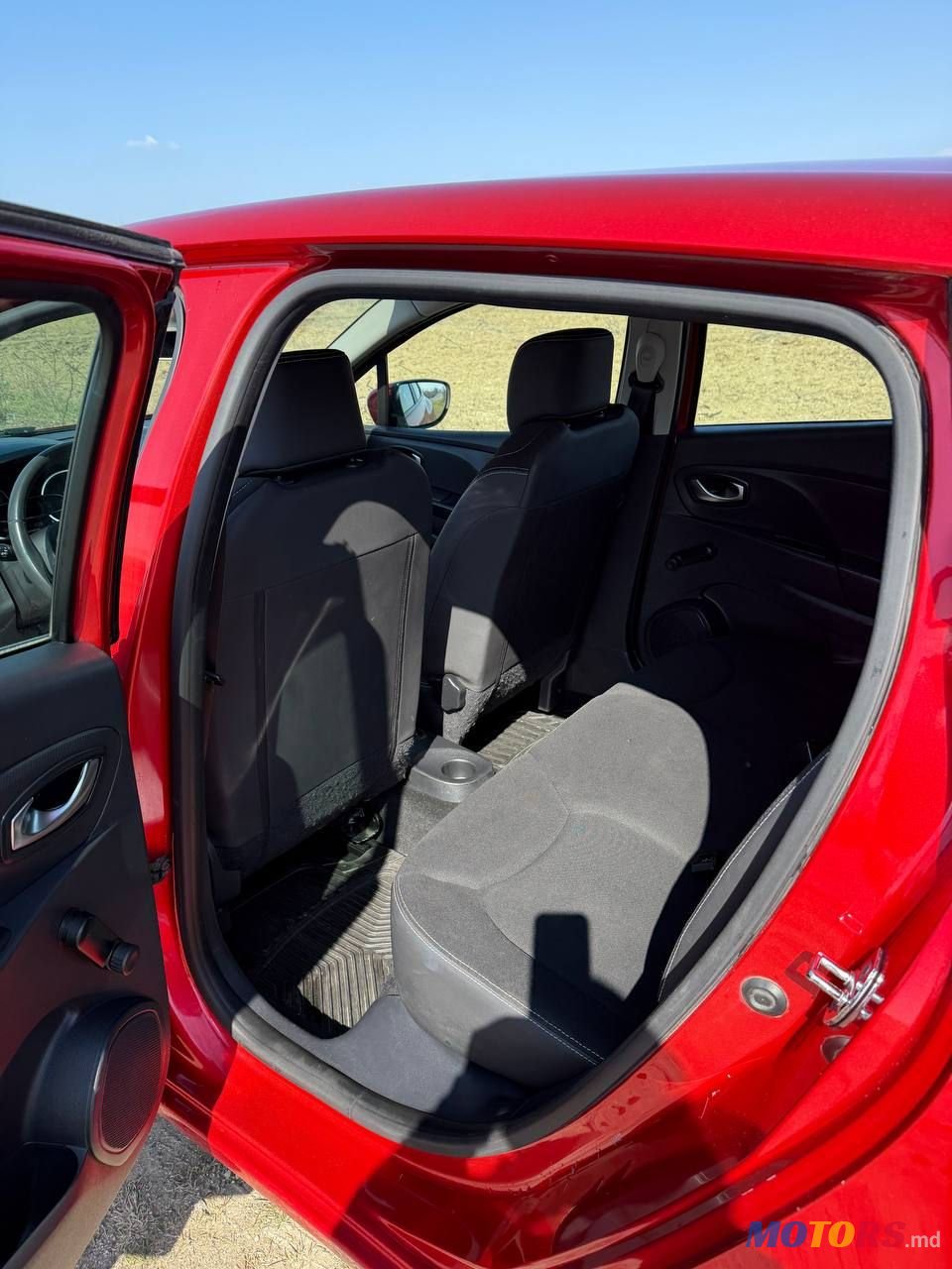 2016' Renault Clio photo #4