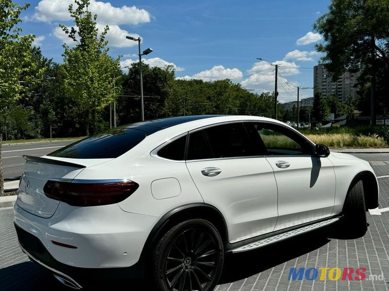 2016' Mercedes-Benz Glc Coupe photo #4