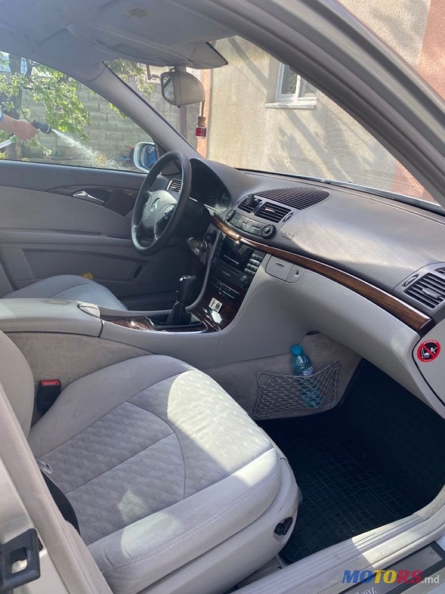 2003' Mercedes-Benz E Класс photo #4