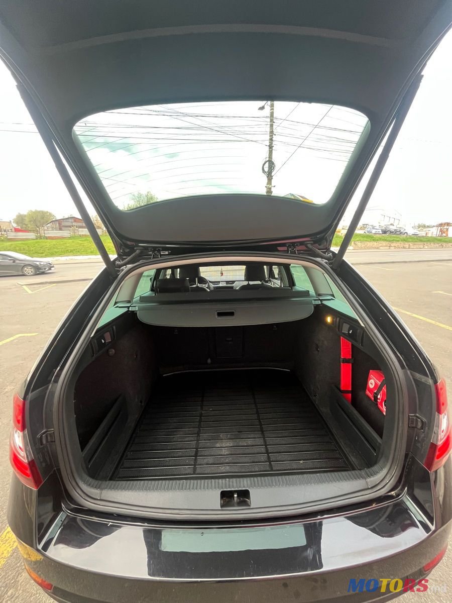 2019' Skoda Octavia photo #6