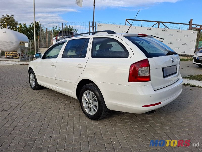 2010' Skoda Octavia photo #2