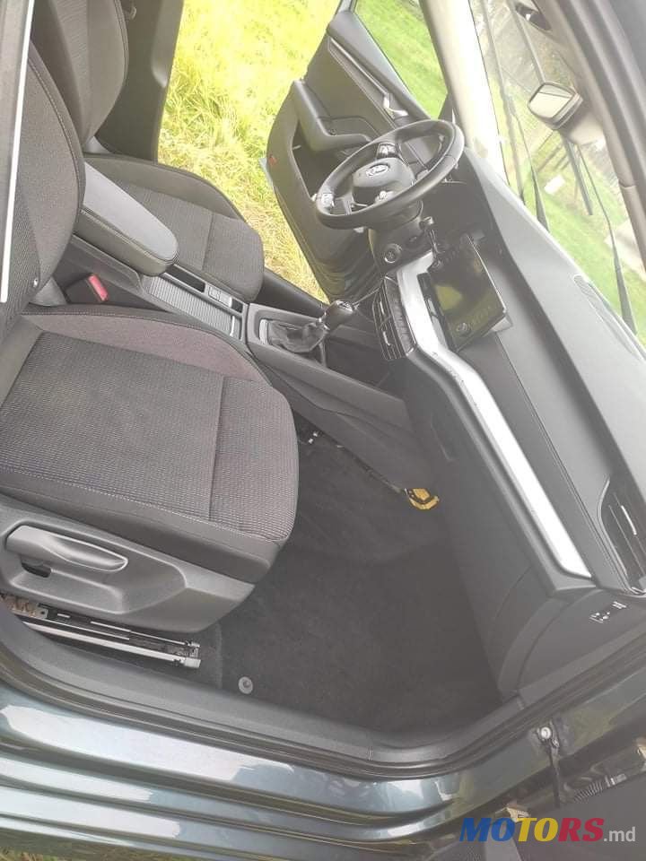 2020' Skoda Octavia photo #6