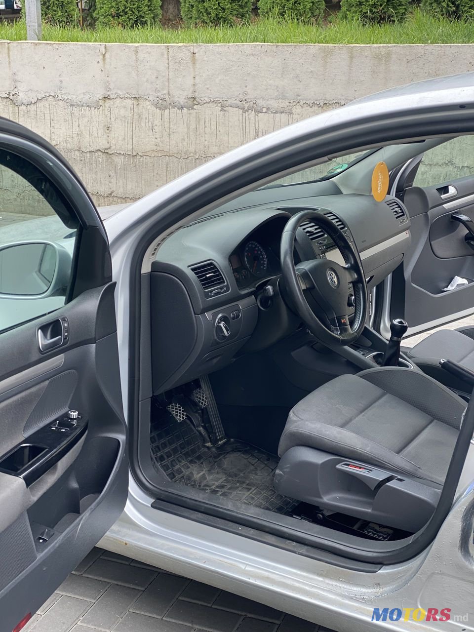 2005' Volkswagen Golf photo #5