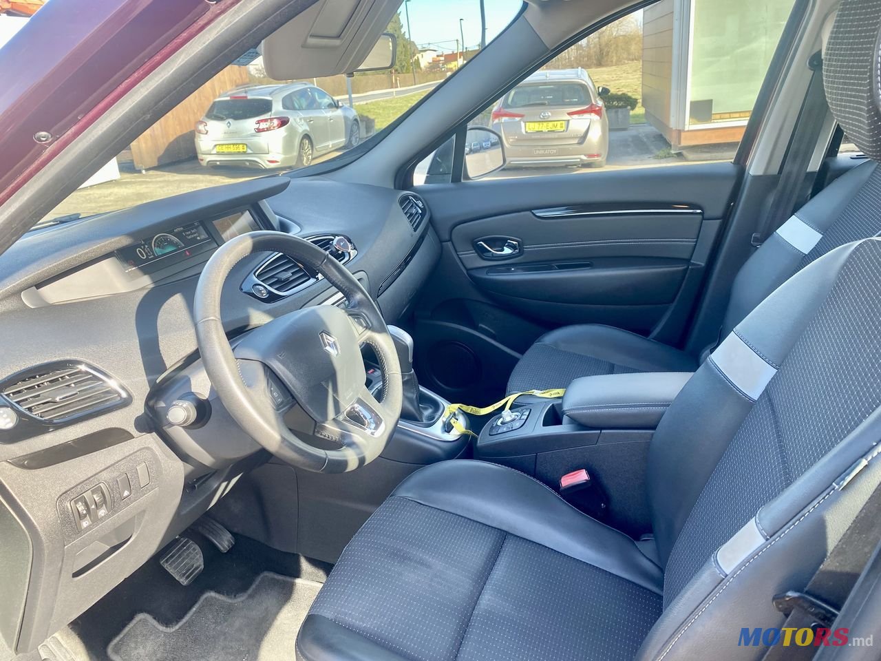 2013' Renault Grand Scenic photo #5