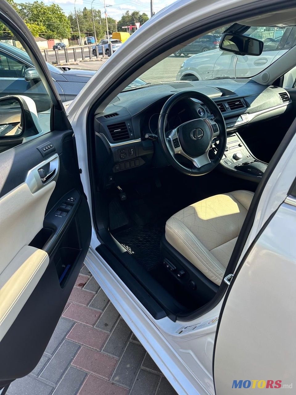 2011' Lexus Ct Series photo #3