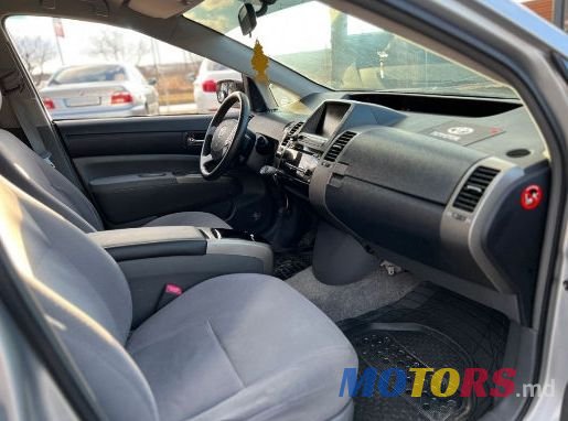 2008' Toyota Prius + photo #2