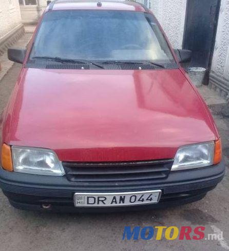 1989' Opel Kadett photo #2