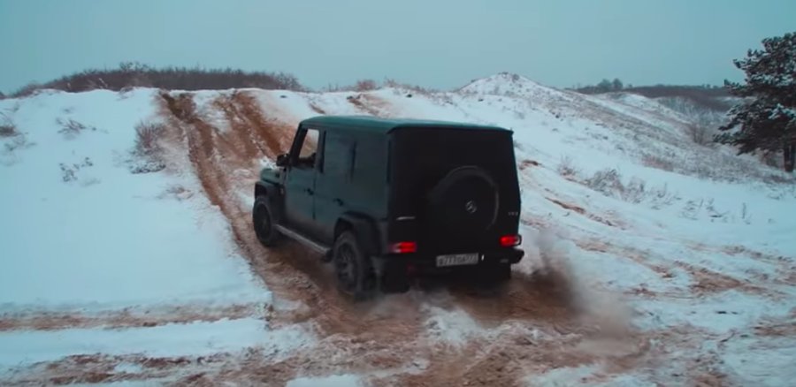 Watch Rugged And Luxury SUVs Race Up To Snowy Hill