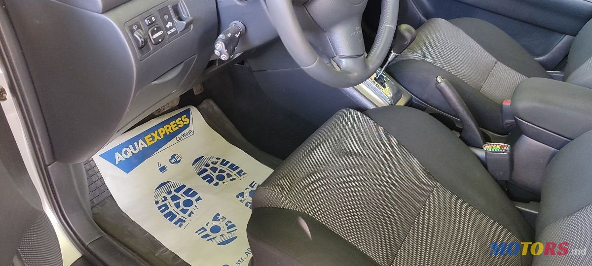 2006' Toyota Corolla photo #6