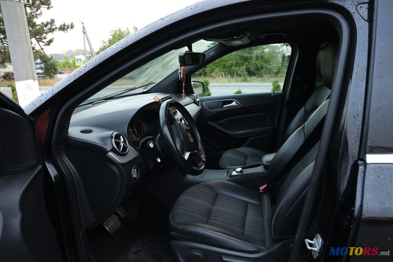 2012' Mercedes-Benz B-Class photo #2