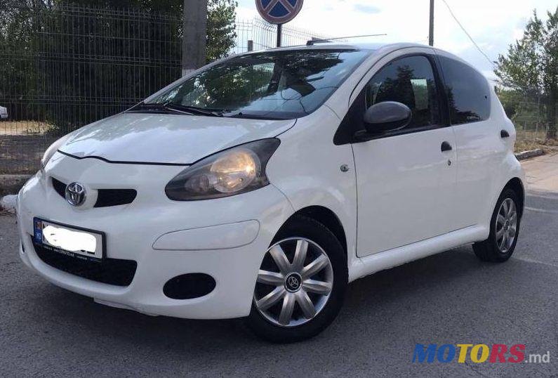 2012' Toyota Aygo photo #1