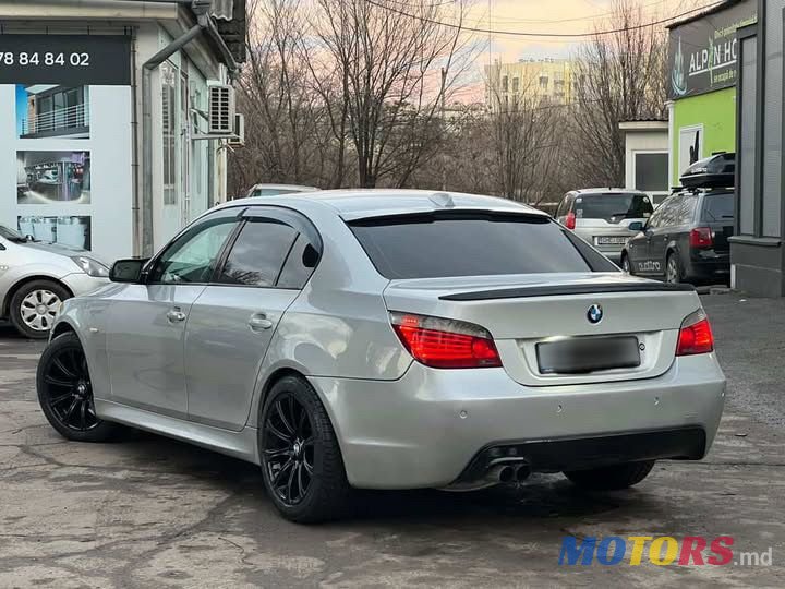 2009' BMW 5 Series photo #2